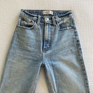 Abercrombie 90s straight jeans